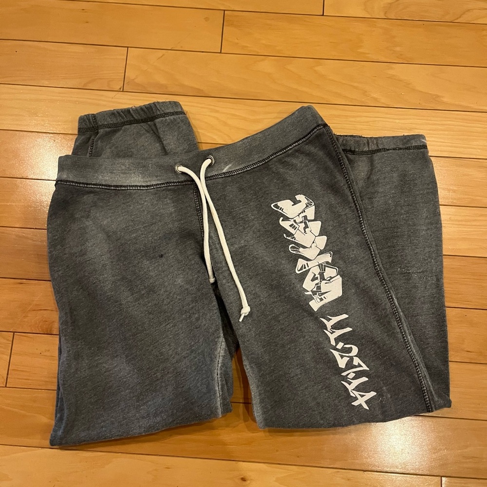 Capri sweatpants